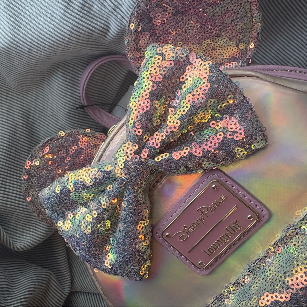 ✨ NWT [Disney Parks + Loungefly] 50th Anniversary EARidescent bag - Picture 5 of 5